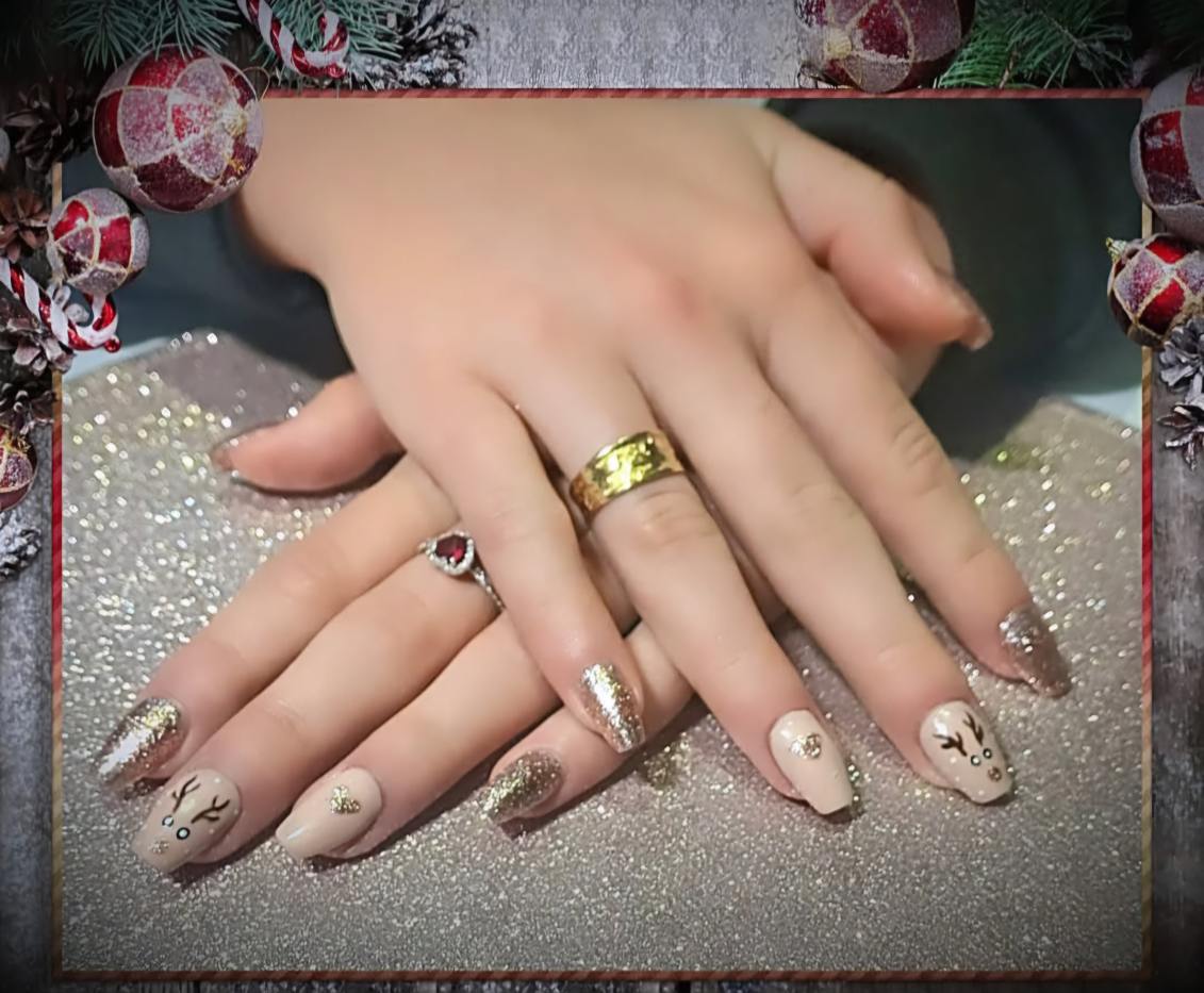 Nails with intricate gel art design