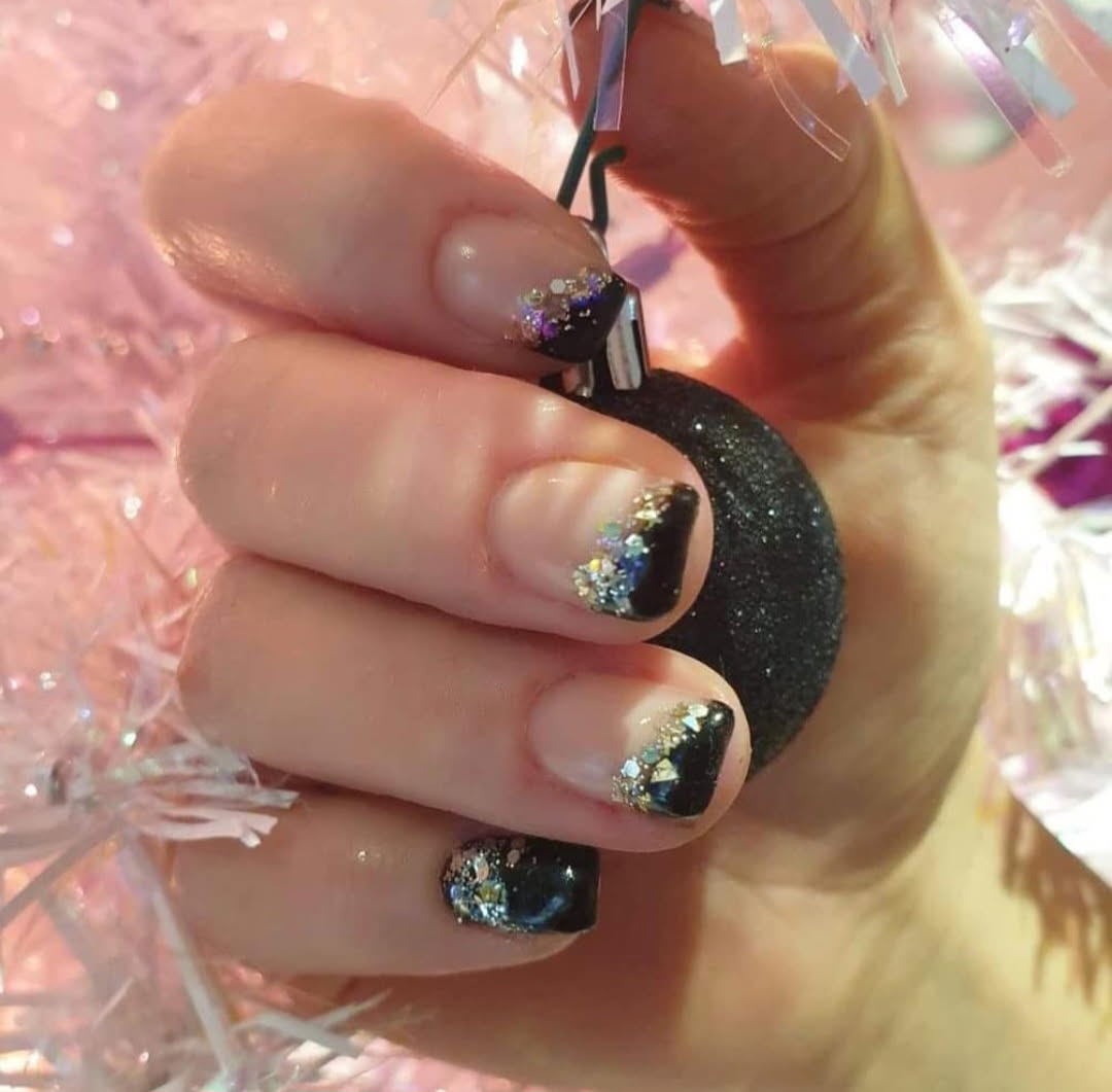 Nails with intricate gel art design