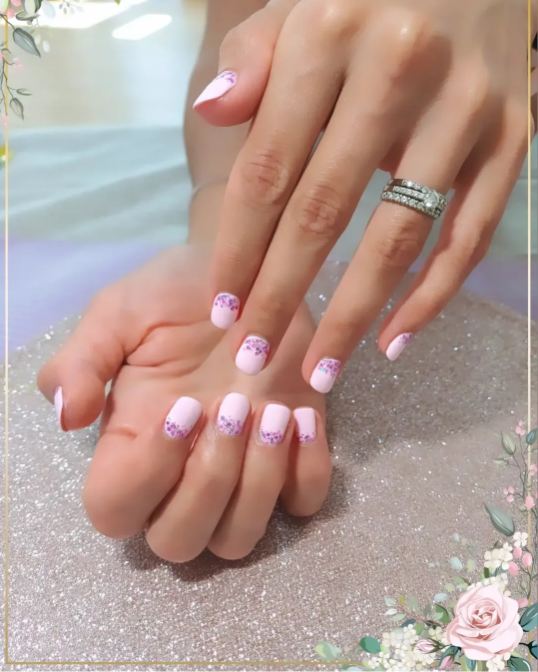 Nails with intricate gel art design